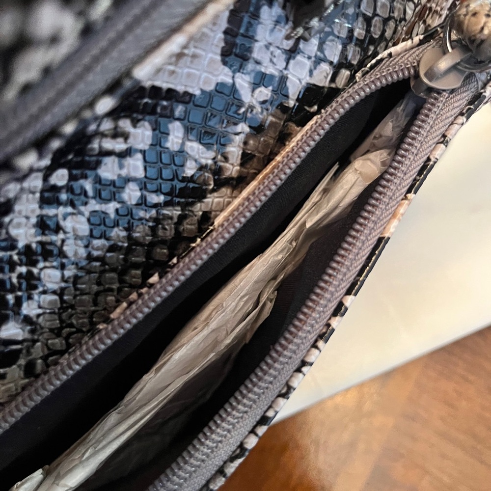 Nine West Faux Snakeskin Fold-Over Convertible Wristlet or Clutch (NWOT) - Picture 10 of 12